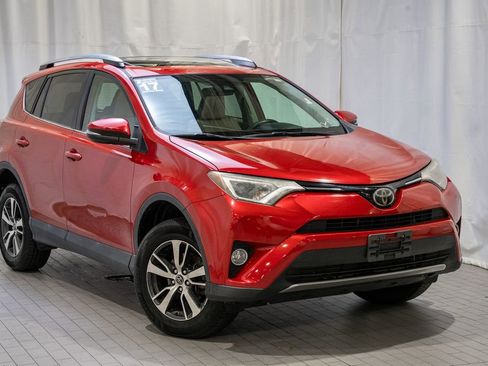 Used 2017 Toyota RAV4 XLE image 1