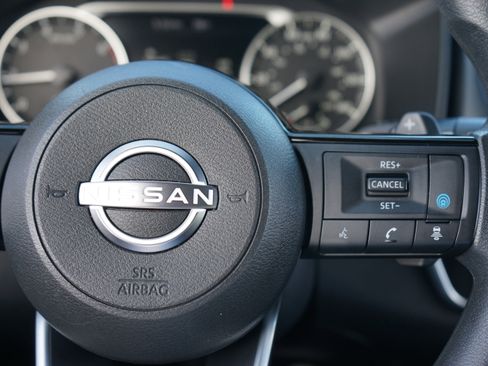 Used 2023 Nissan Rogue SV image 13