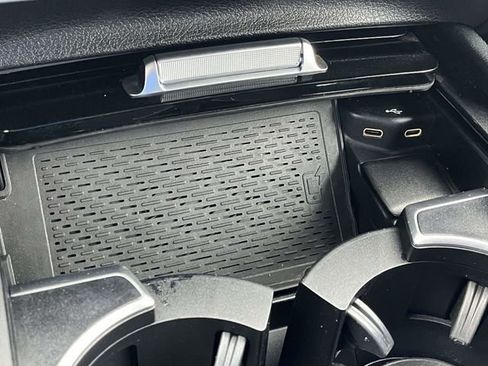 Used 2024 Mercedes-Benz GLE 350 GLE 350 w/ 3rd Row Seat Package image 36