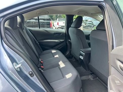 Used 2025 Toyota Corolla LE FWD image 18