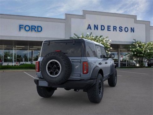 New 2025 Ford Bronco Badlands image 8
