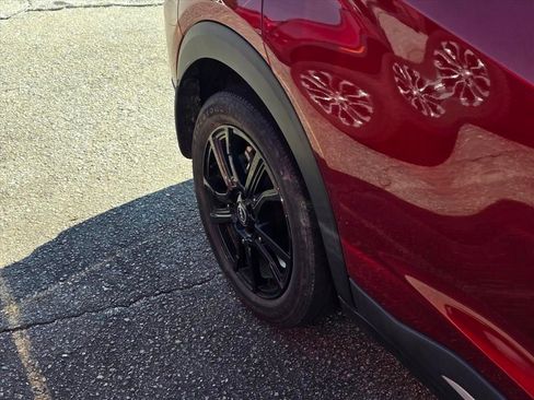 Used 2023 Nissan Kicks SR FWD image 20