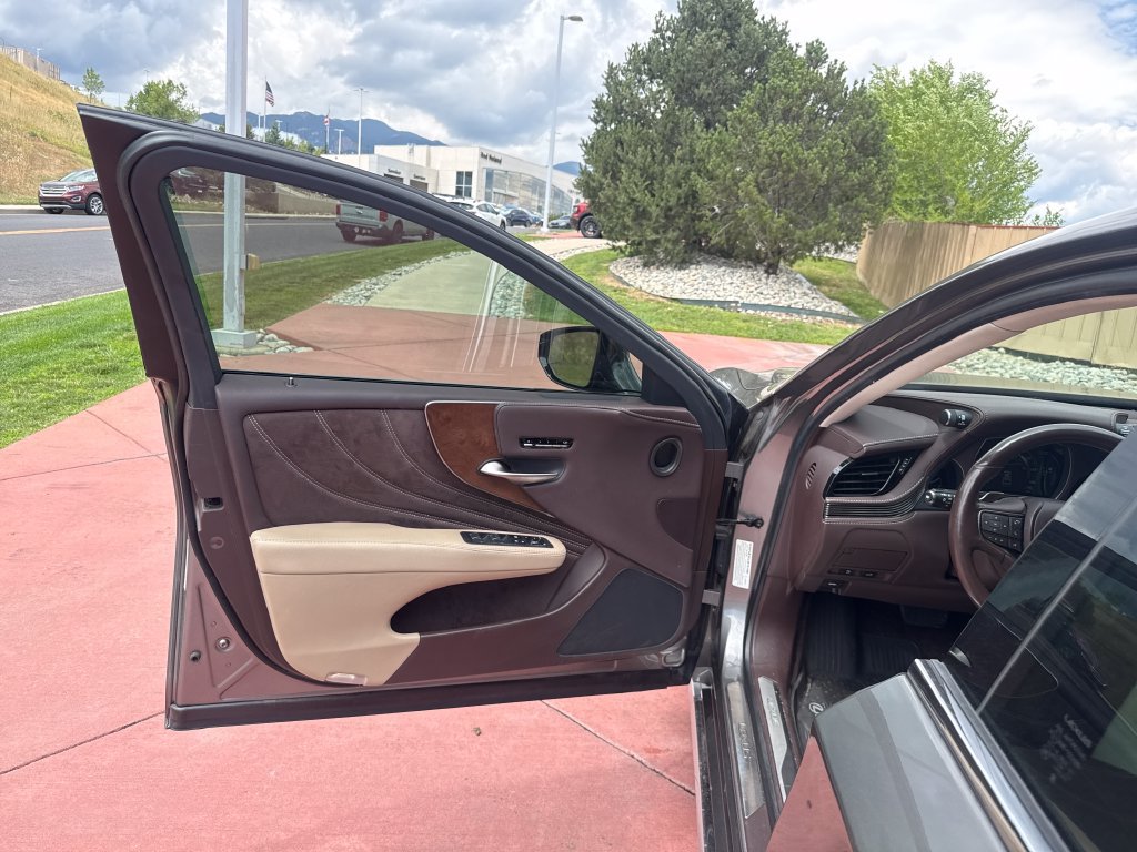 Used 2018 Lexus LS 500 AWD image 11