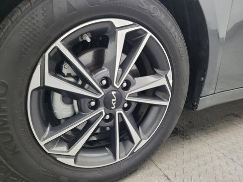 Used 2024 Kia Forte LXS image 31