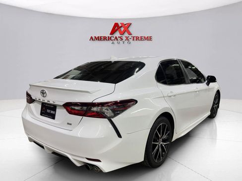 Used 2021 Toyota Camry SE FWD image 7