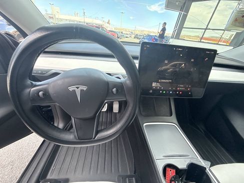 Used 2022 Tesla Model Y Performance AWD/4WD image 12