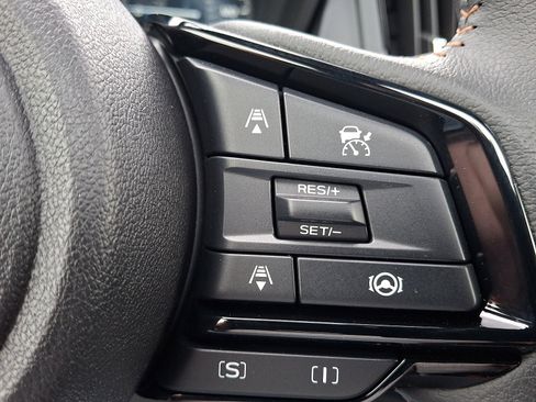 Certified 2025 Subaru Forester Touring AWD/4WD image 21