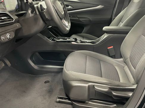 Used 2023 Chevrolet Bolt EUV LT image 11