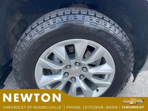 Used 2024 Chevrolet Silverado 1500 Custom AWD/4WD image 42