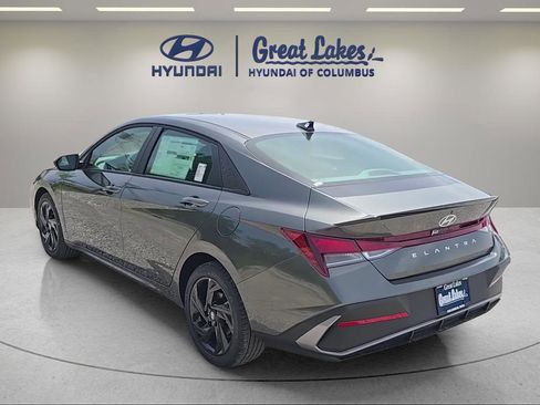 New 2026 Hyundai Elantra Sport FWD image 3