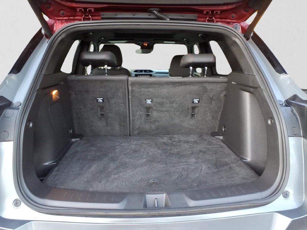 Used 2022 Chevrolet TrailBlazer RS w/ Sun and Liftgate Package FWD image 33