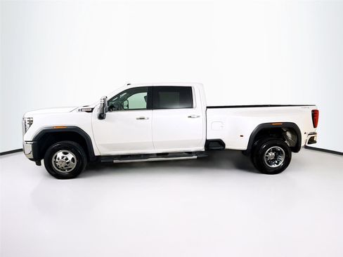 Used 2025 GMC Sierra 3500 SLT w/ SLT Convenience Package image 4