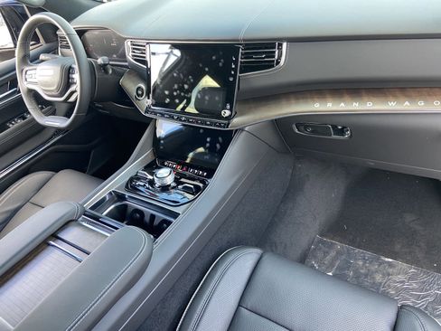 New 2023 Jeep Grand Wagoneer Series II image 8