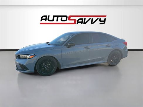 Used 2023 Honda Civic Sport image 3