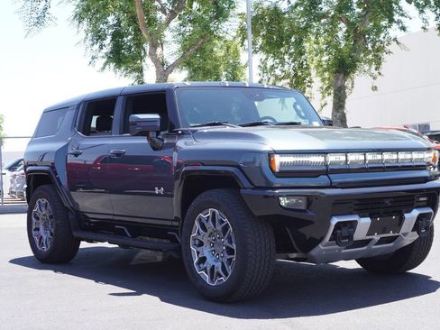 Certified 2025 GMC Hummer EV 3X AWD/4WD image 4