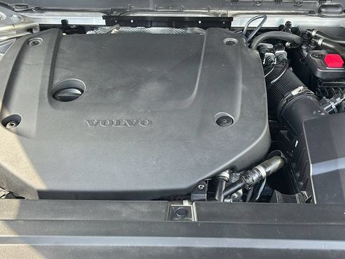 Certified 2024 Volvo XC90 B6 Ultimate AWD/4WD image 31