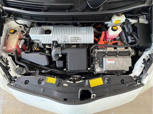 Used 2012 Toyota Prius Two image 26