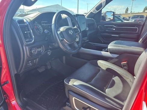 Used 2022 RAM 1500 Laramie w/ Night Edition AWD/4WD image 18