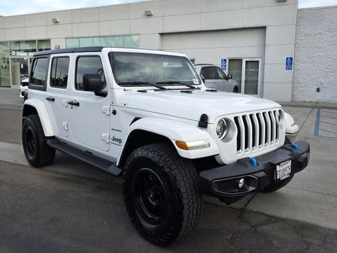Certified 2023 Jeep Wrangler Sahara w/ Cold Weather Group image 6
