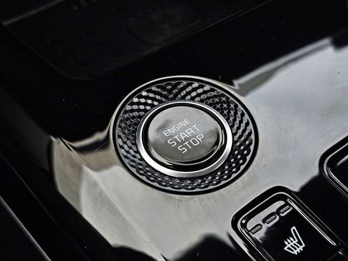 Certified 2023 Kia Niro EX image 36