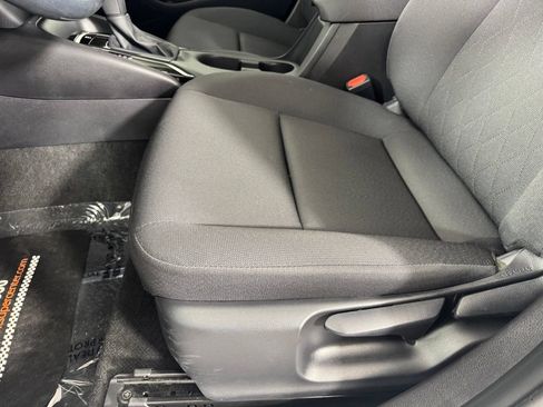 Used 2025 Toyota Corolla LE FWD image 25