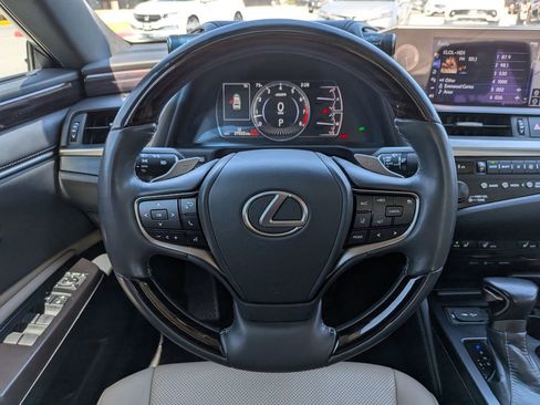 Used 2020 Lexus ES 350 w/ Premium Package image 15