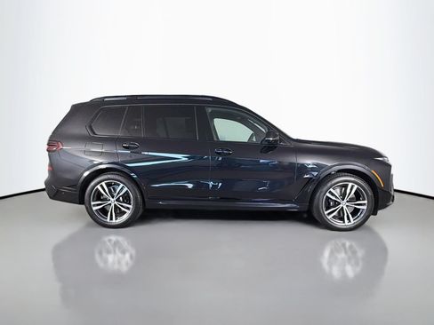 Used 2024 BMW X7 xDrive40i w/ M Sport Package AWD/4WD image 8