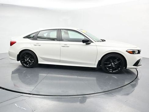 Used 2024 Honda Civic Sport image 12