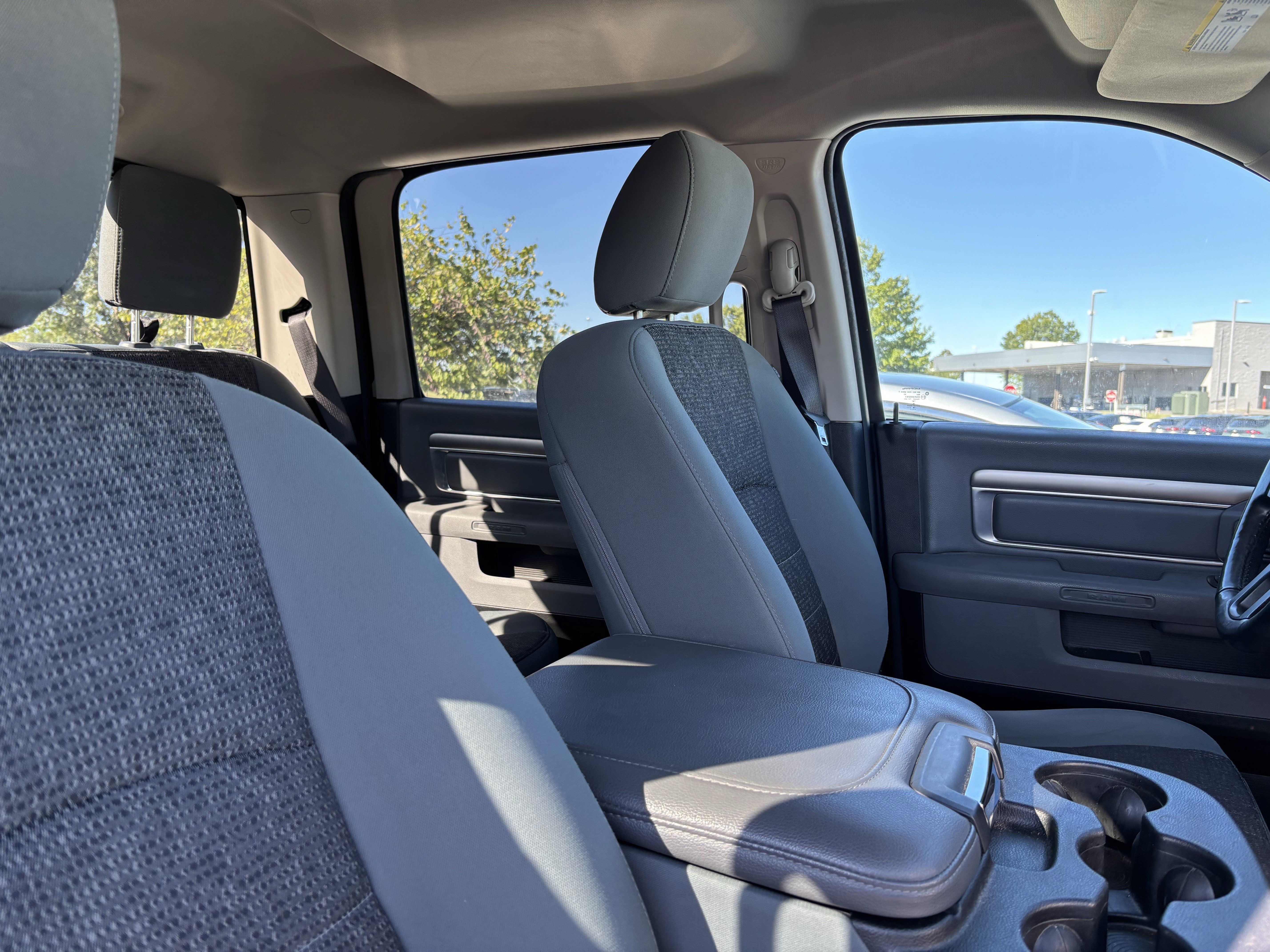 Used 2019 RAM 1500 Big Horn RWD image 35