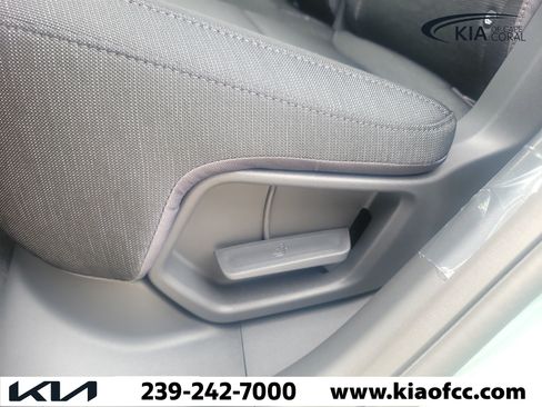 New 2027 Kia Seltos S FWD image 14