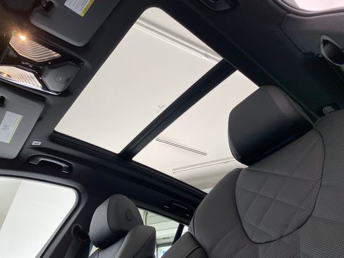 New 2026 BMW X5 xDrive40i w/ M Sport Package image 14