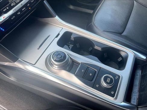 Certified 2023 Ford Explorer Limited image 13