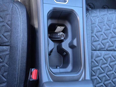 Certified 2026 Nissan Kicks SV FWD image 28