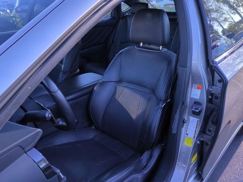 Used 2022 Lexus LS 500 image 12