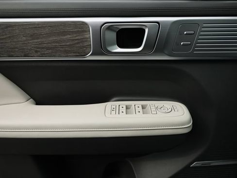 Certified 2026 Hyundai Santa Fe Limited AWD/4WD image 14