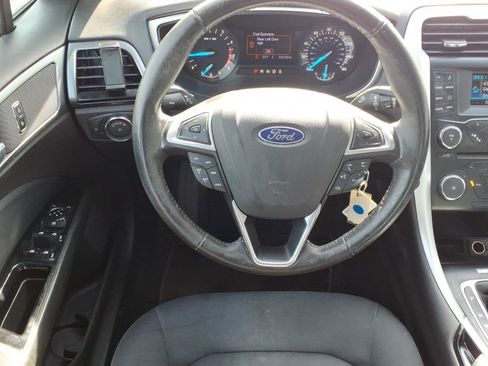 Used 2013 Ford Fusion SE image 5