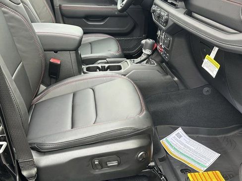 New 2026 Jeep Wrangler Unlimited Rubicon image 14