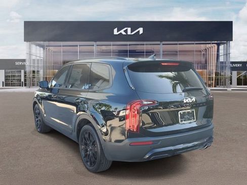 Certified 2022 Kia Telluride SX w/ SX Prestige Package AWD/4WD image 4