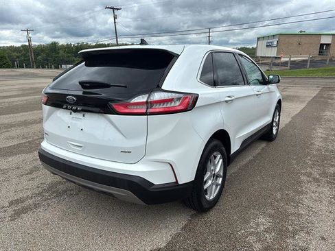 Certified 2024 Ford Edge SEL w/ Convenience Package AWD/4WD image 4