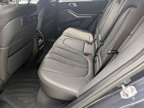 Used 2021 BMW X5 sDrive40i w/ Premium Package RWD image 17