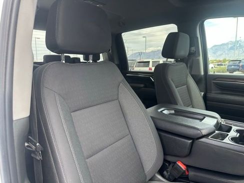 Used 2024 Chevrolet Silverado 2500 LT w/ Convenience Package AWD/4WD image 17