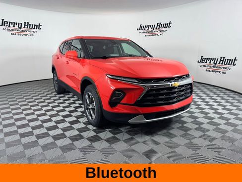 Used 2025 Chevrolet Blazer LT image 6