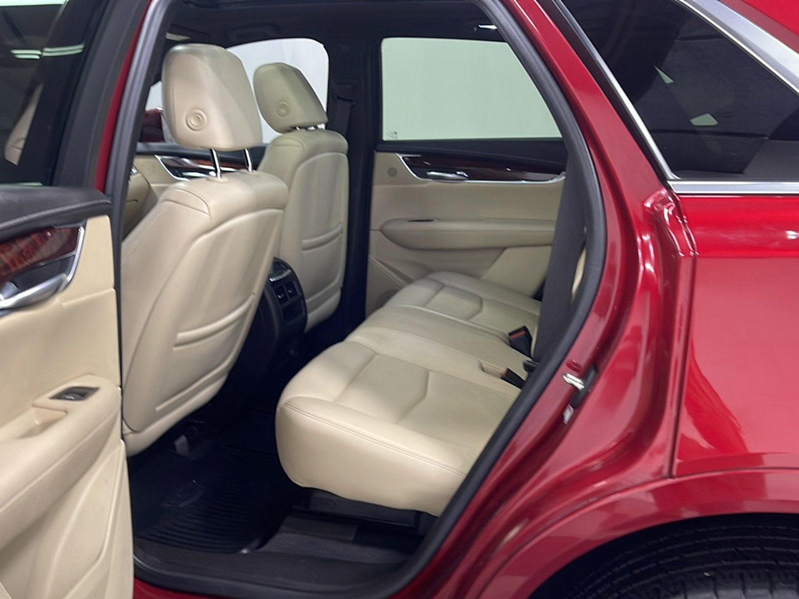 Used 2019 Cadillac XT5 Premium Luxury FWD image 14