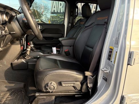Used 2023 Jeep Gladiator Mojave w/ LED Lighting Group image 8