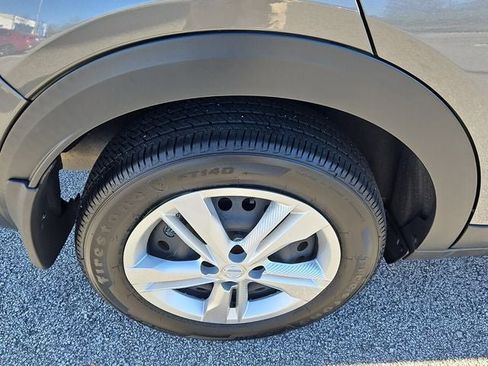 Used 2024 Nissan Kicks S image 10