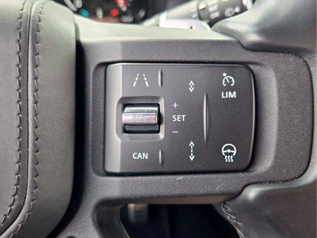 Used 2025 Land Rover Defender 110 V8 AWD/4WD image 34