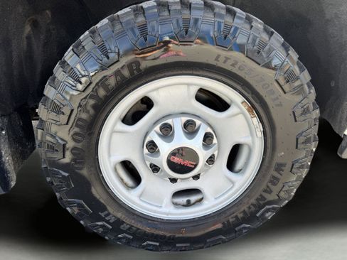 Used 2023 GMC Sierra 2500 Pro w/ Convenience Package AWD/4WD image 24