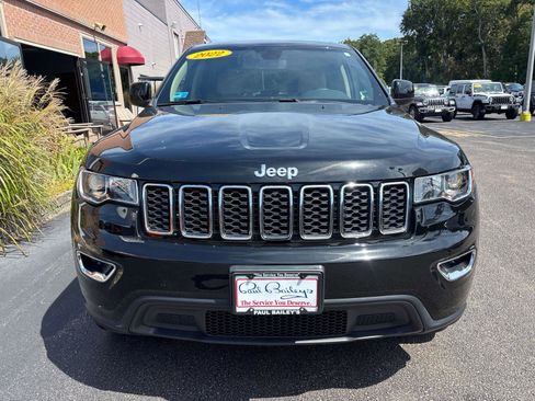 Used 2022 Jeep Grand Cherokee Laredo E w/ Security & Convenience Group image 2