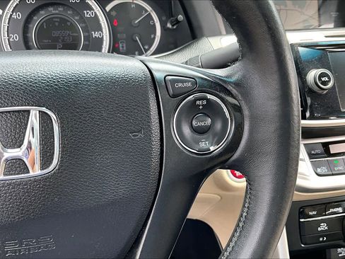 Used 2013 Honda Accord EX-L image 25