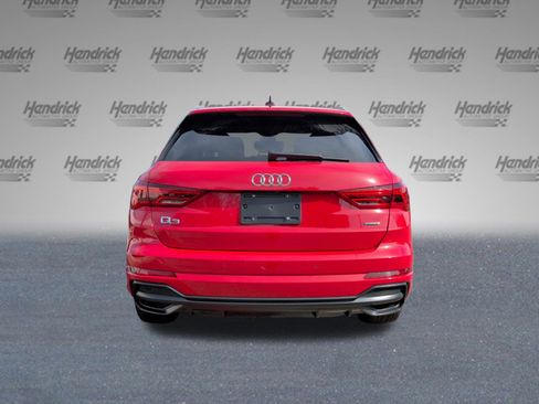 Used 2022 Audi Q3 2.0T Premium w/ Convenience Package image 8